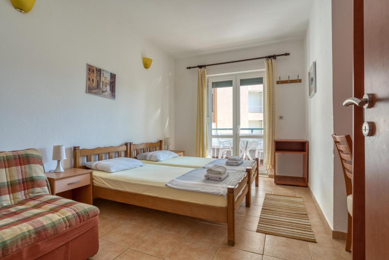 Apartmani Olga Petrovac Eksteriør bilde